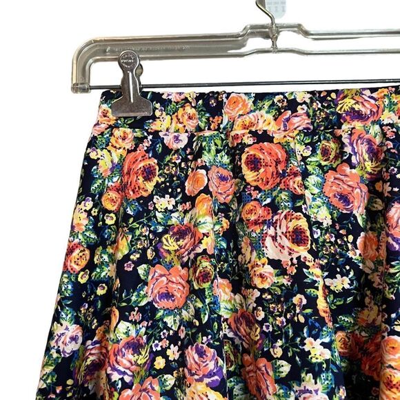 3 for $30! Sans Souci floral mini circle skirt - Picture 4 of 8